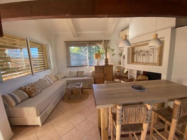 Petit Mas Calme Typique Du Sud ! Villa Valergues Exterior foto
